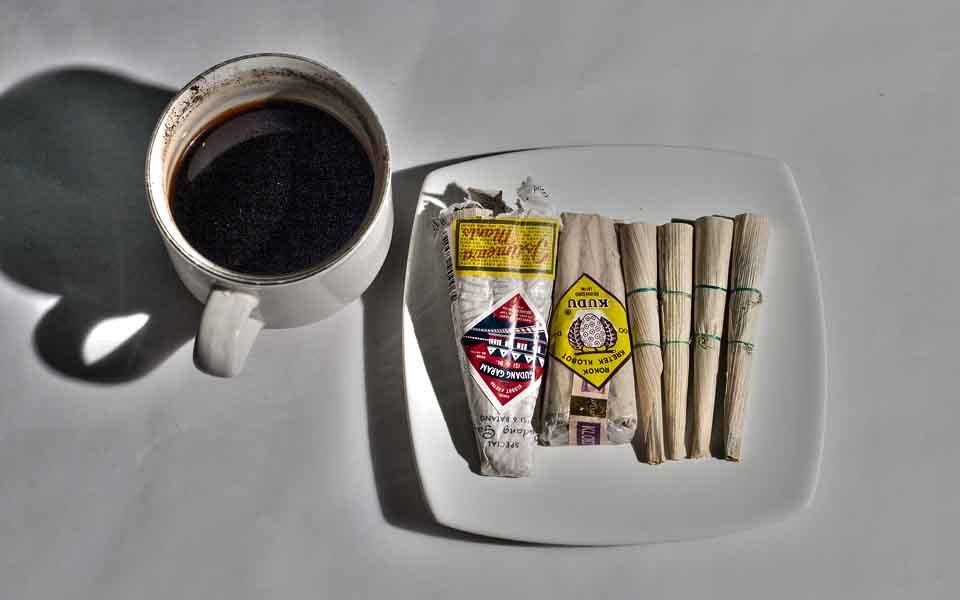 rokok_klobot_kopi-edit